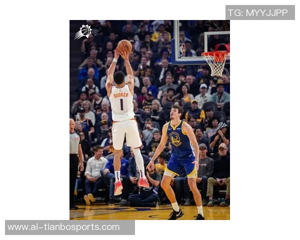 布克表示太阳队焕然一新全队已将上赛季的遗憾抛诸脑后